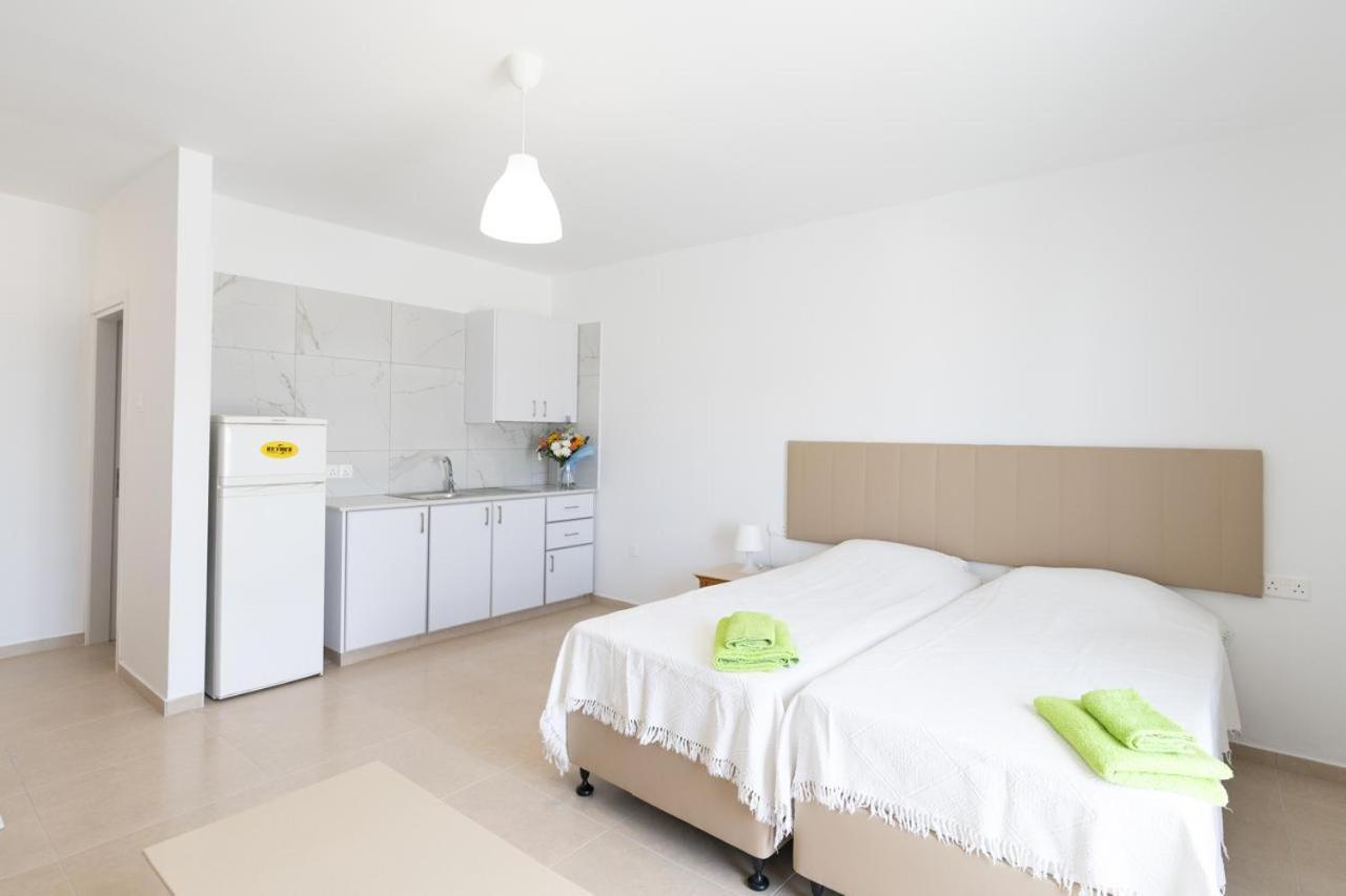 Christothea Apartments アヤナパ エクステリア 写真