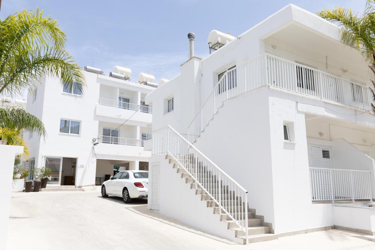 Christothea Apartments アヤナパ エクステリア 写真